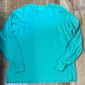 Men’s Vineyard Vines GREEN Long-sleeve Tee, Size Large.